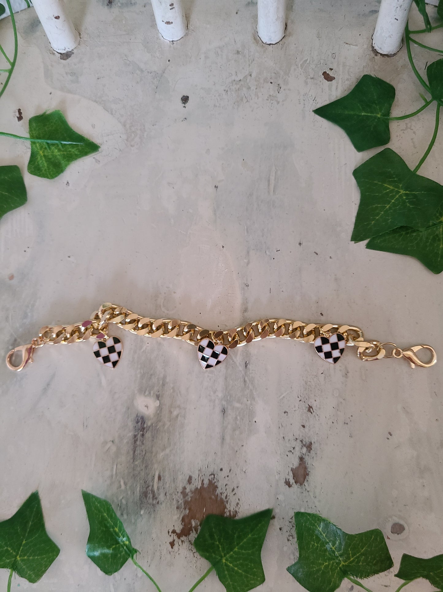 Large Hat Chains