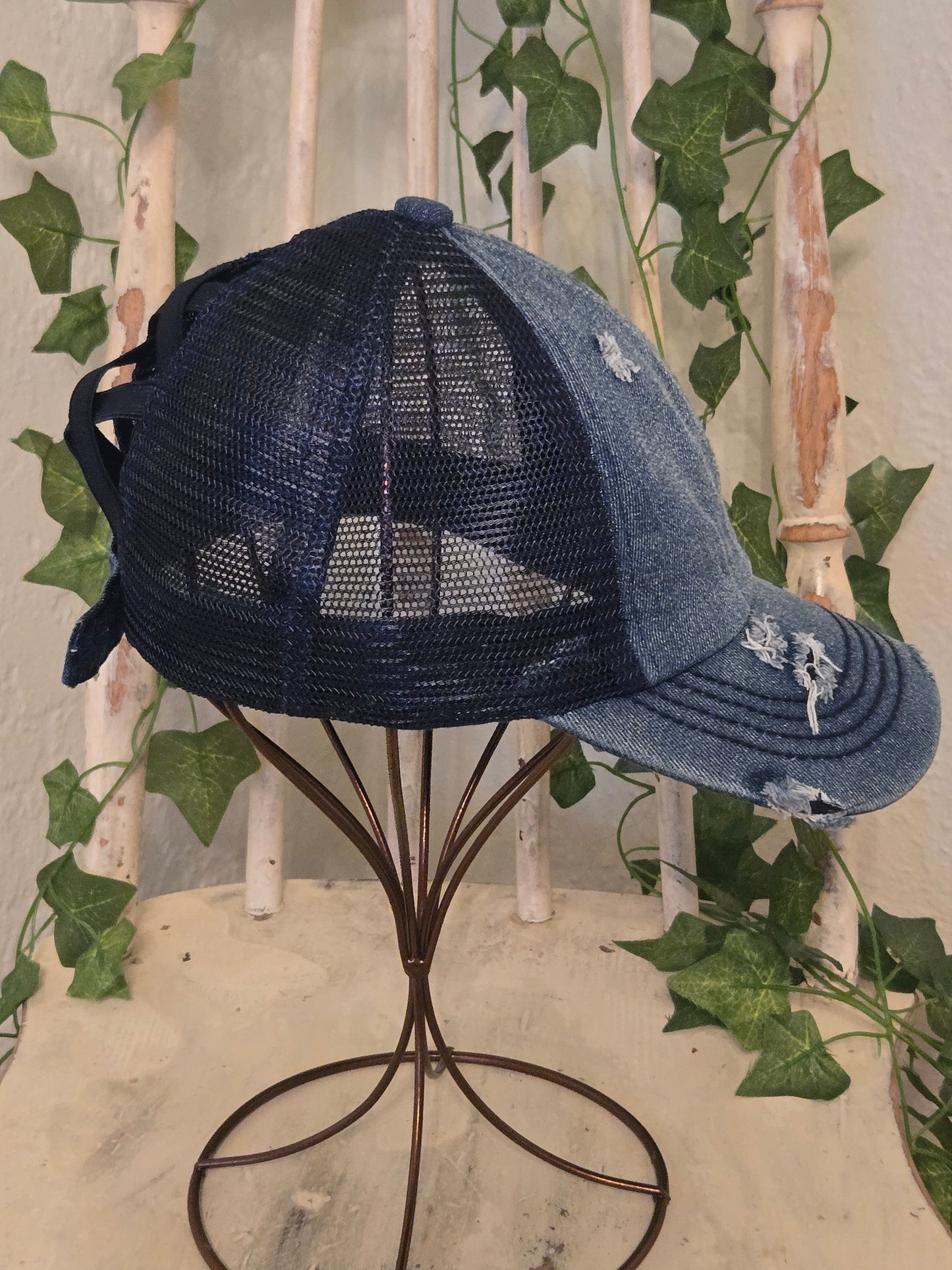 Criss Cross Ponycap