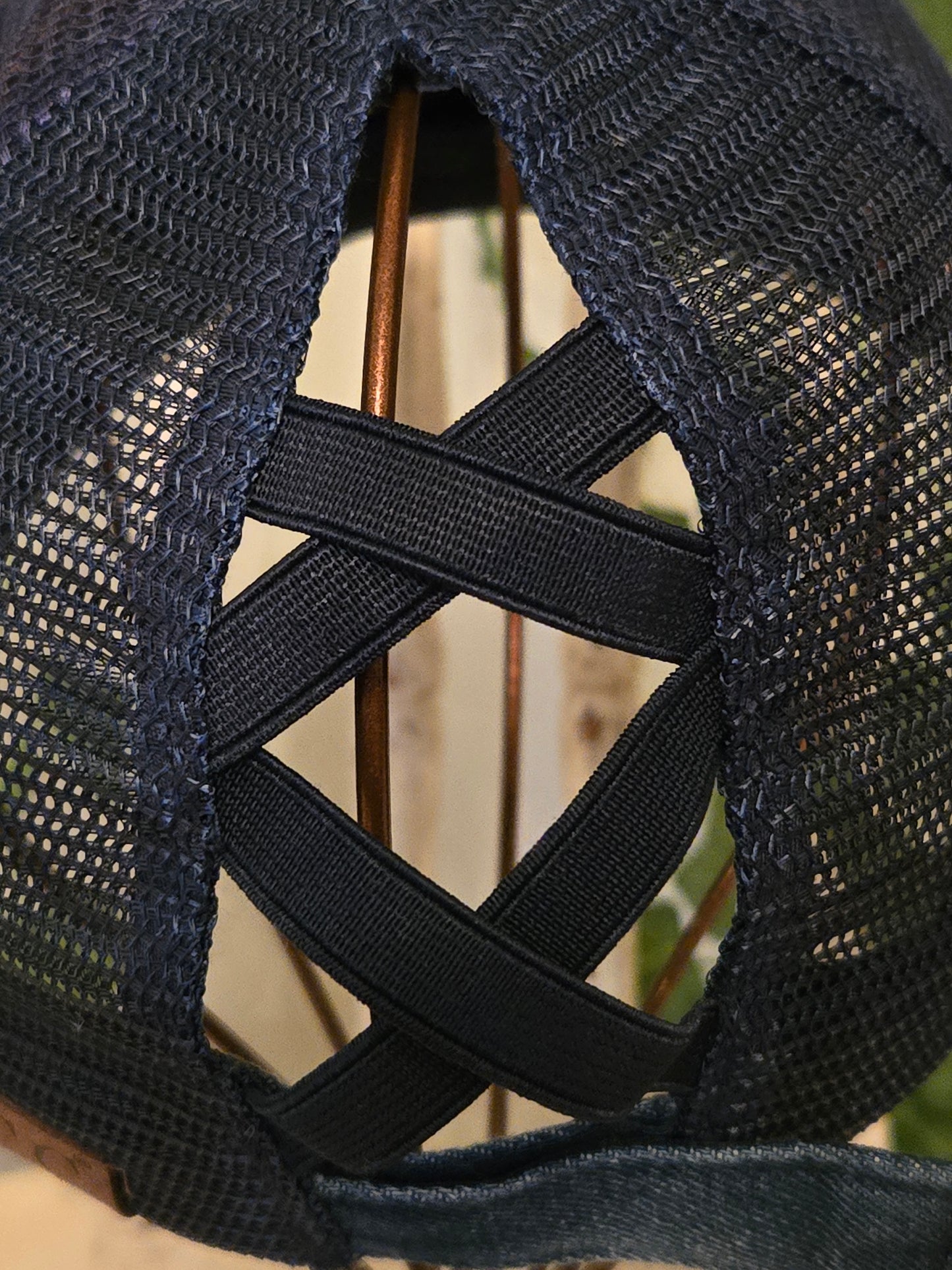 Criss Cross Ponycap