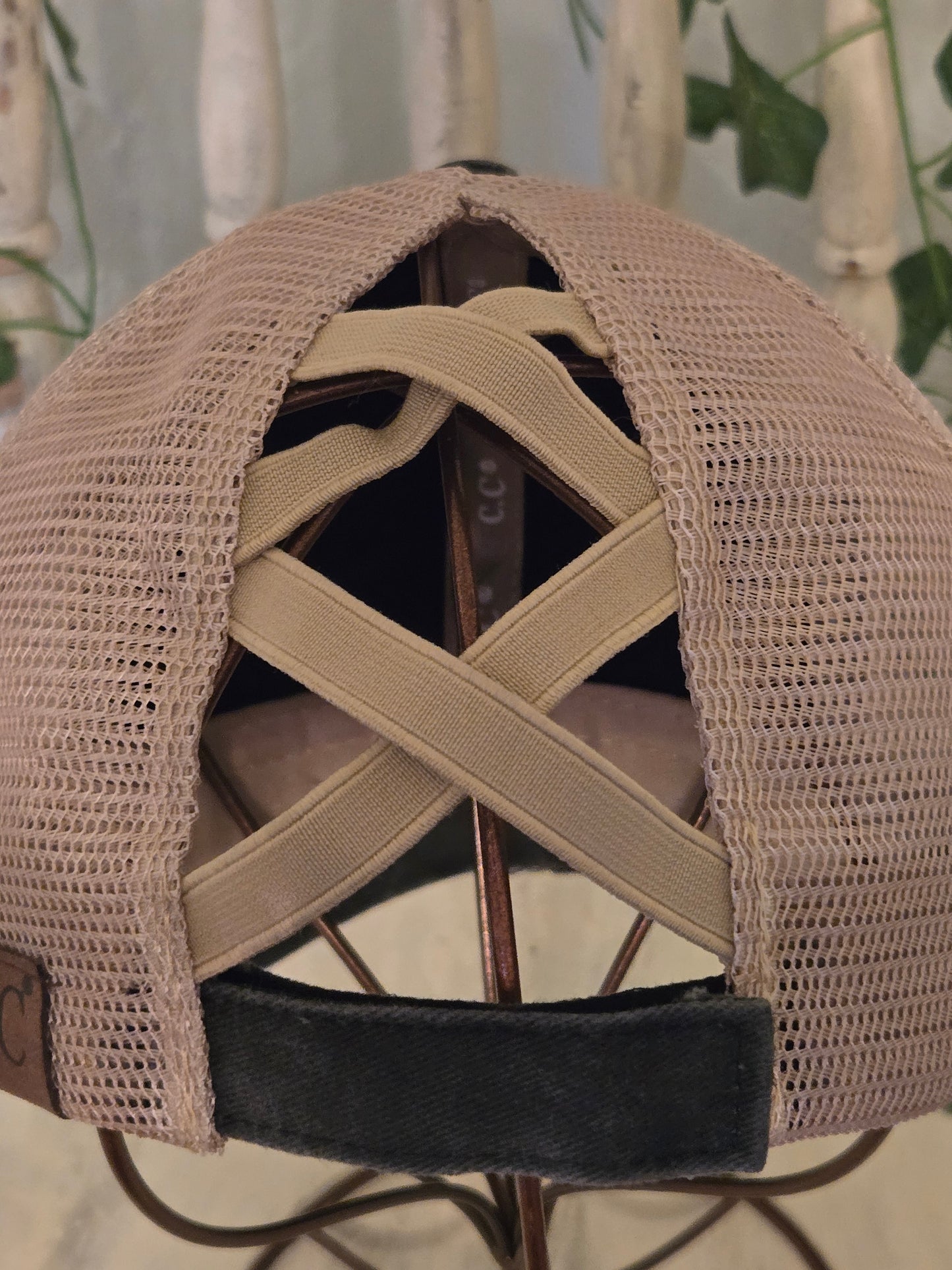 Criss Cross Ponycap