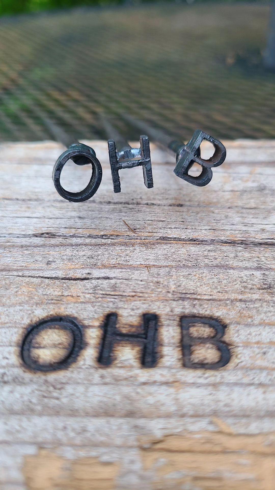 Branding - Letters
