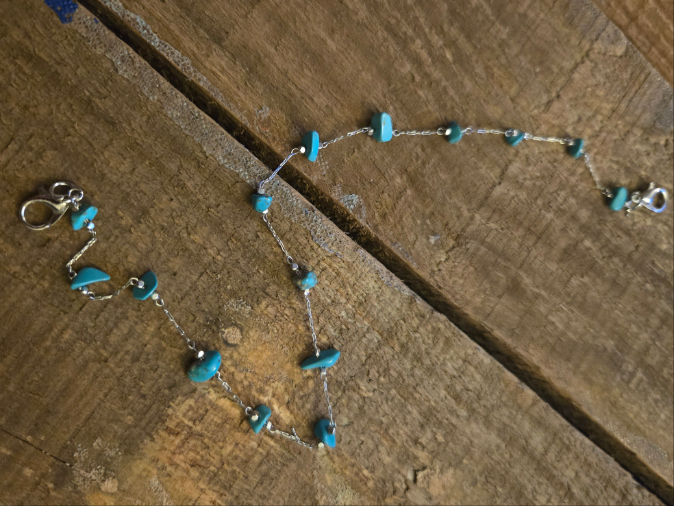 Small Hat Chains